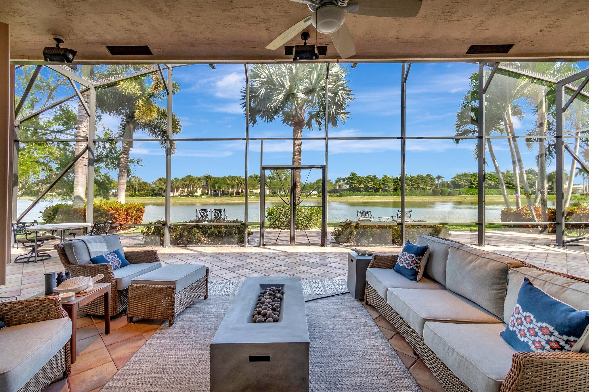 Property for Sale at 10702 Whitewind Circle, Boynton Beach, Palm Beach County, Florida - Bedrooms: 3 
Bathrooms: 2.5  - $999,900