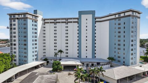 Photo of 555 SE 6th Avenue #2-E, Delray Beach, FL 33483 (MLS # RX-11129430)