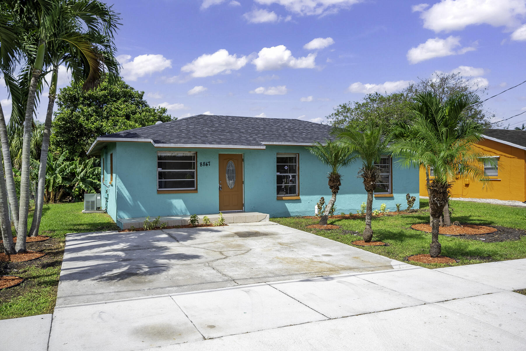 8847 Seville Street, Pahokee, Palm Beach County, Florida - 3 Bedrooms  
2 Bathrooms - 