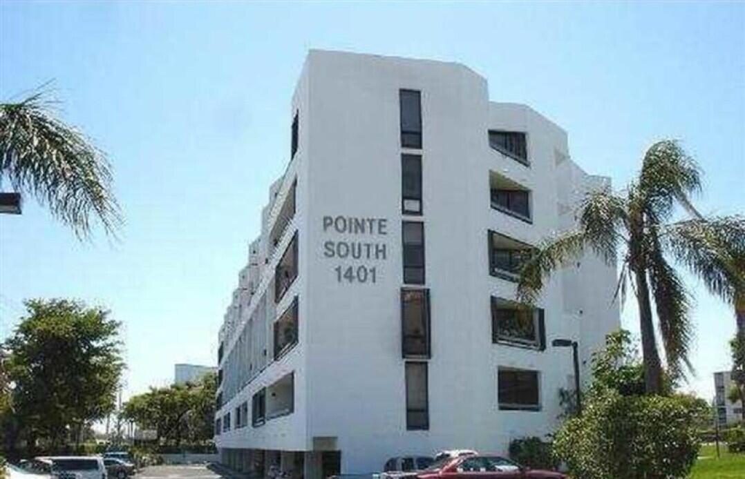 1401 S Federal Highway 112, Boca Raton, Palm Beach County, Florida - 2 Bedrooms  
2 Bathrooms - 