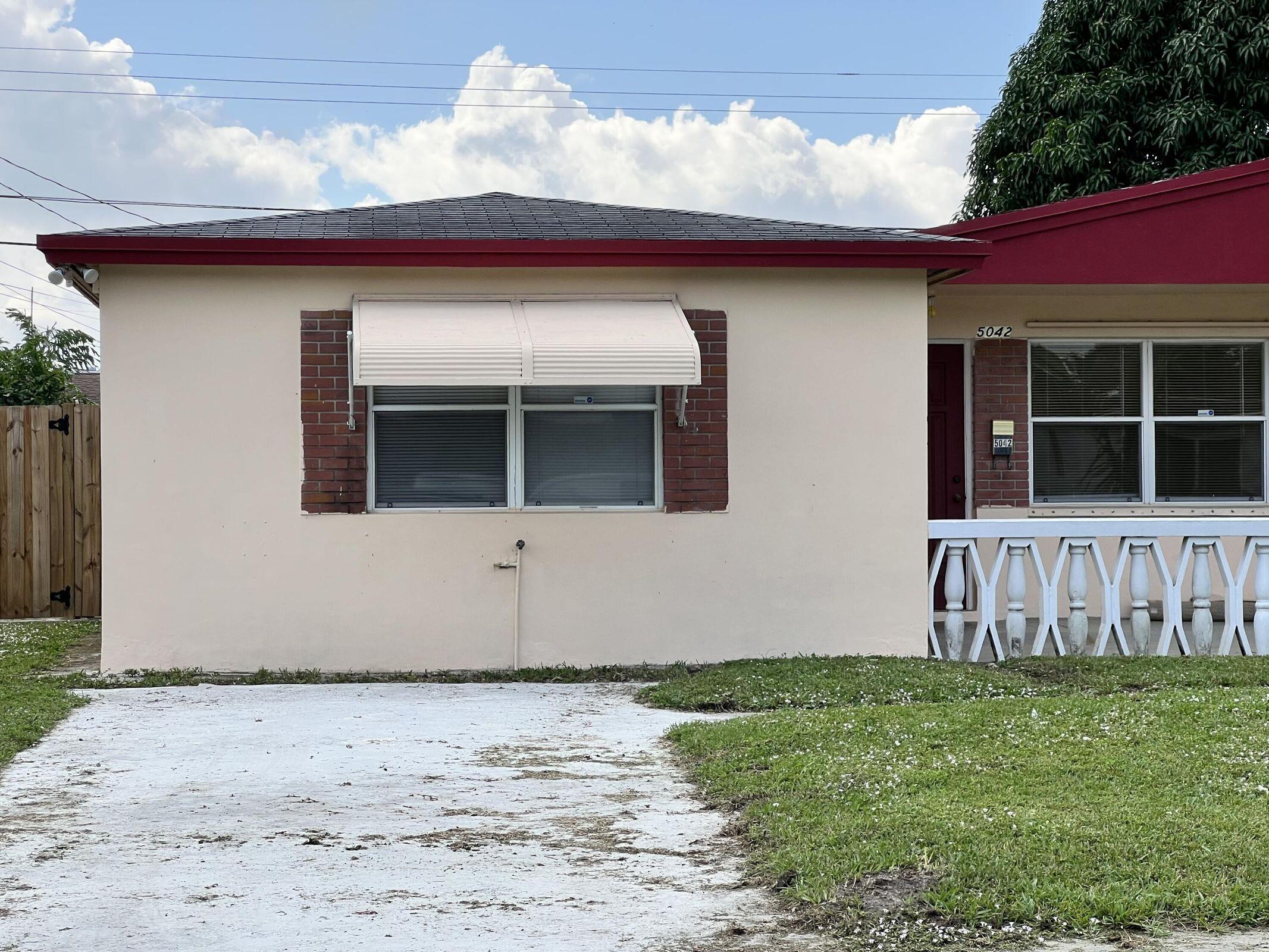 5042 Eadie Place, West Palm Beach, Palm Beach County, Florida - 2 Bedrooms  
1 Bathrooms - 