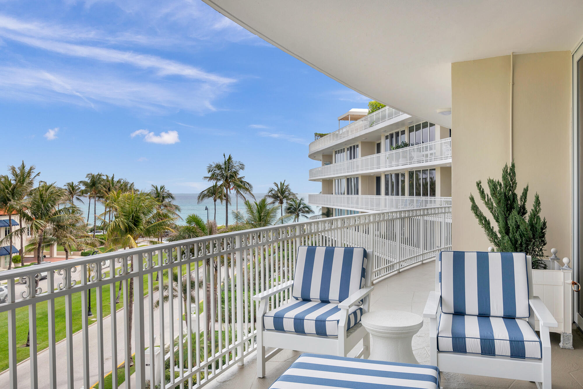 Property for Sale at 100 Royal Palm Way G-4, Palm Beach, Palm Beach County, Florida - Bedrooms: 3 
Bathrooms: 3  - $6,995,000