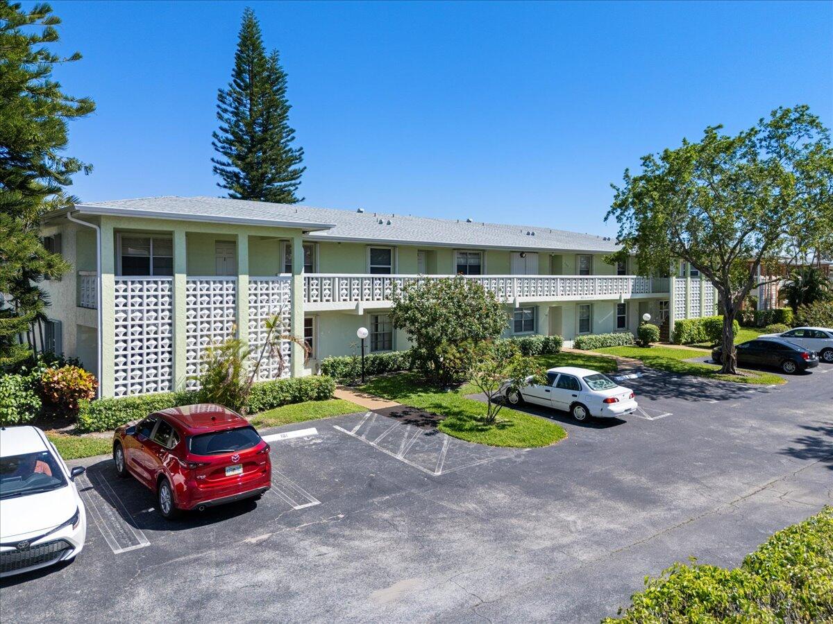 Property for Sale at 1521 Nw 19th Terrace 101, Delray Beach, Palm Beach County, Florida - Bedrooms: 2 
Bathrooms: 2  - $250,000