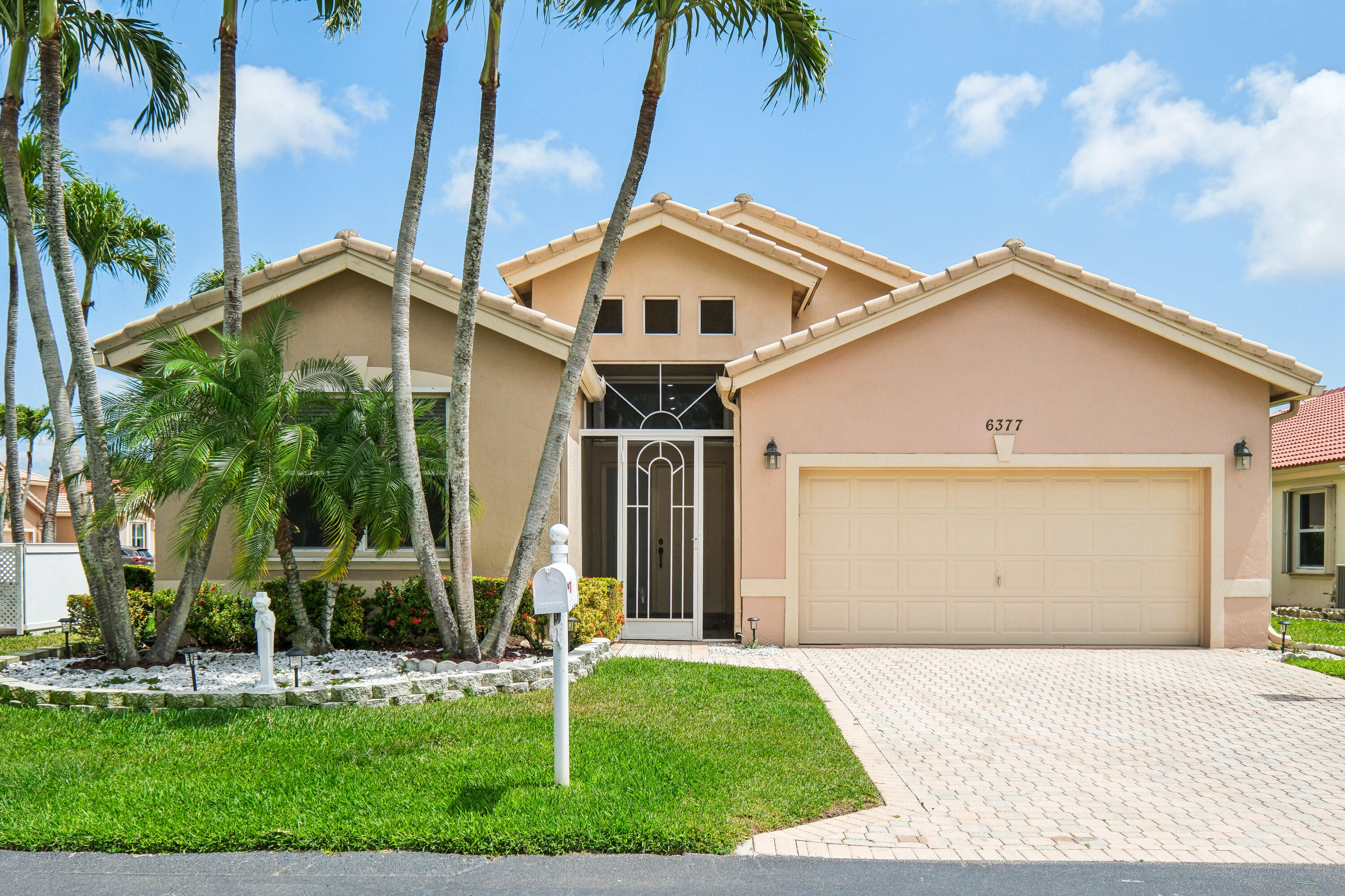 Property for Sale at 6377 N Westchester Club Drive, Boynton Beach, Palm Beach County, Florida - Bedrooms: 3 
Bathrooms: 2  - $474,900