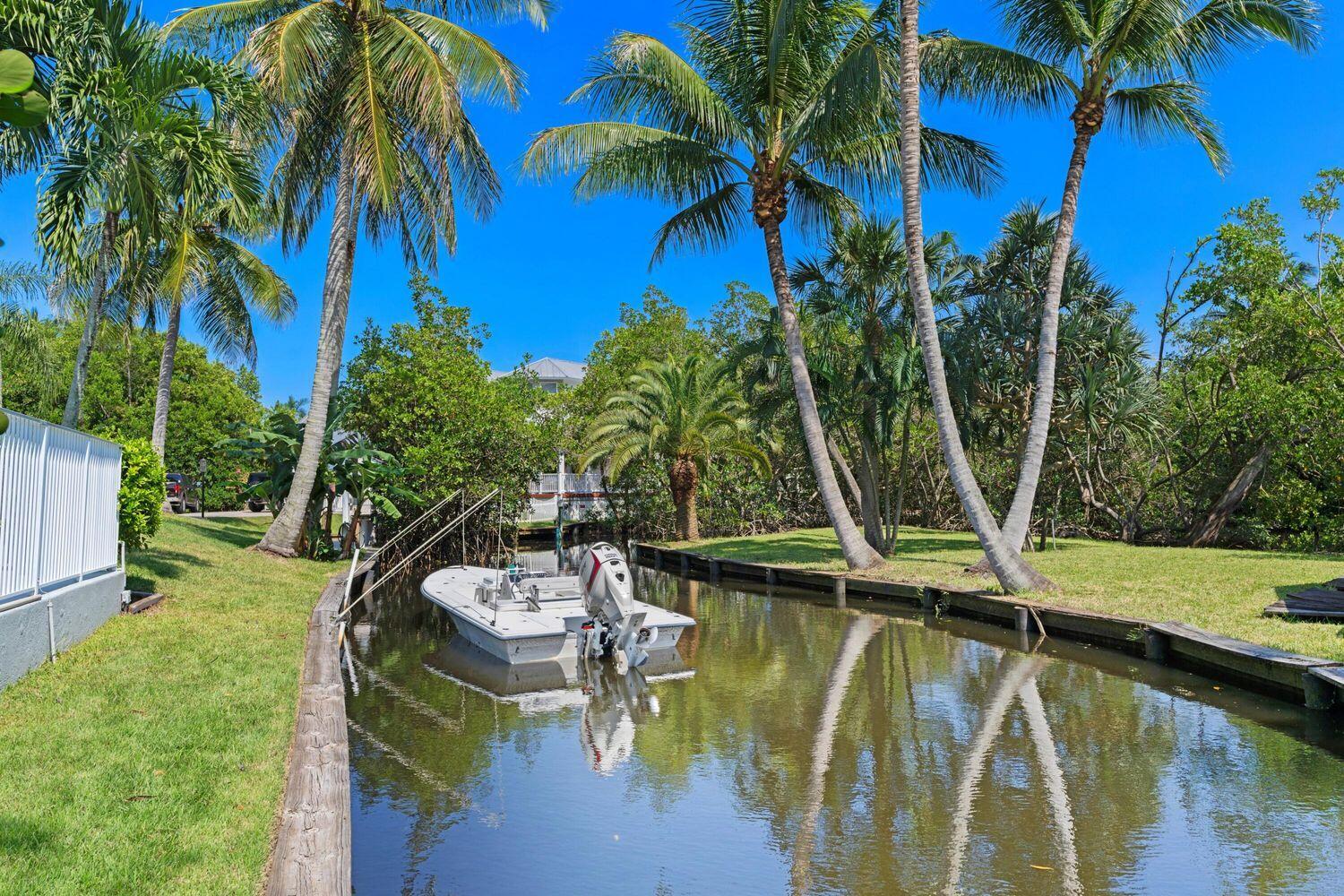 Property for Sale at 136 Faith Way, Jupiter, Palm Beach County, Florida - Bedrooms: 4 
Bathrooms: 3.5  - $1,395,000