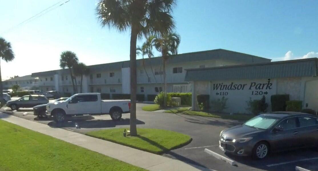 110 Wettaw Lane 204, North Palm Beach, Miami-Dade County, Florida - 1 Bedrooms  
1 Bathrooms - 