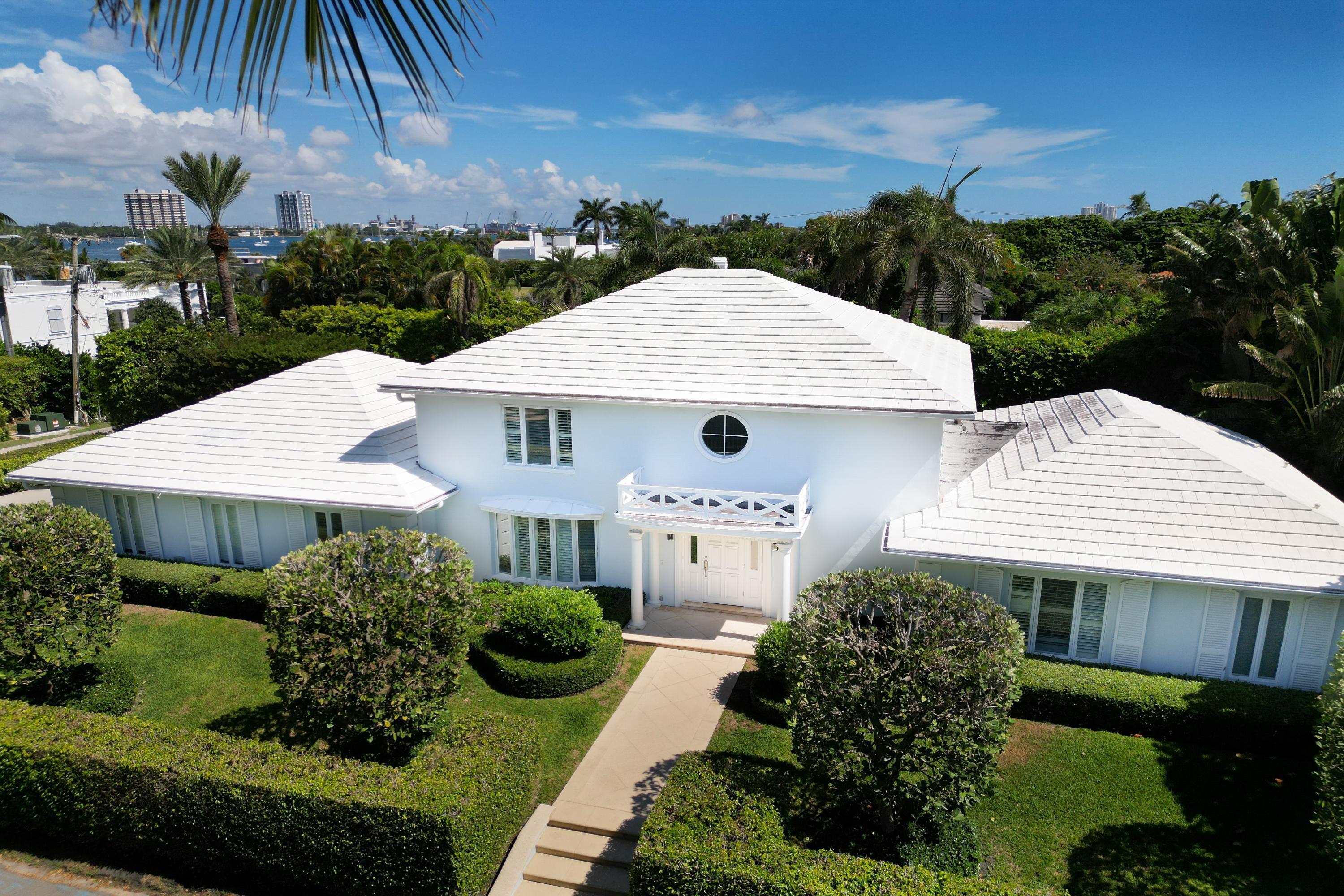 Property for Sale at 295 Bahama Lane, Palm Beach, Palm Beach County, Florida - Bedrooms: 4 
Bathrooms: 5.5  - $9,850,000