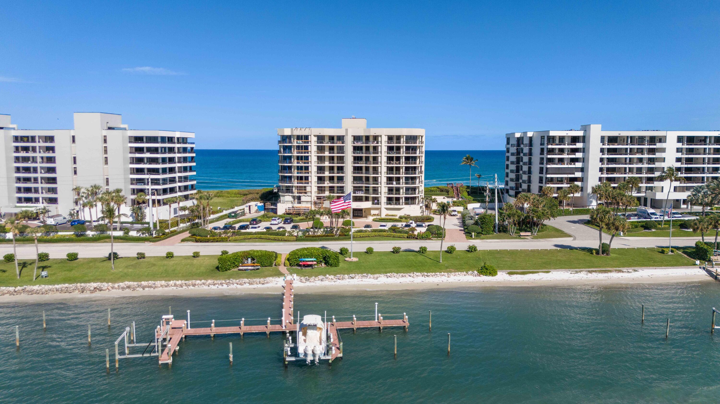 19850 Beach Road 5C, Jupiter, Palm Beach County, Florida - 2 Bedrooms  
3 Bathrooms - 