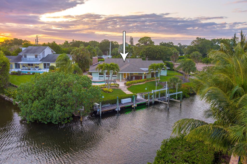 Photo of 4020 SE Whiticar Way, Stuart, FL 34997 (MLS # RX-11081882)
