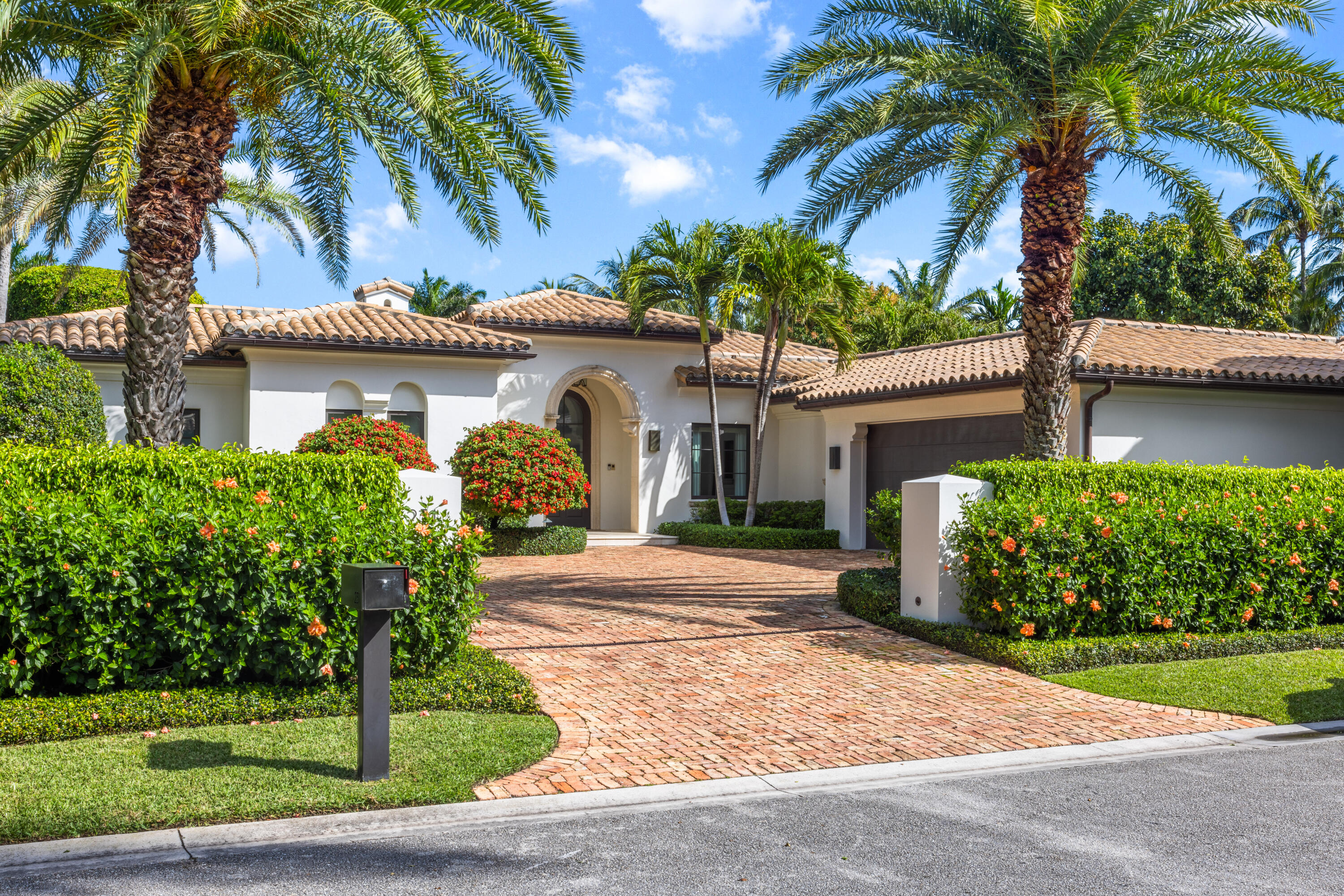 231 Via Las Brisas, Palm Beach, Palm Beach County, Florida - 5 Bedrooms  
6.5 Bathrooms - 