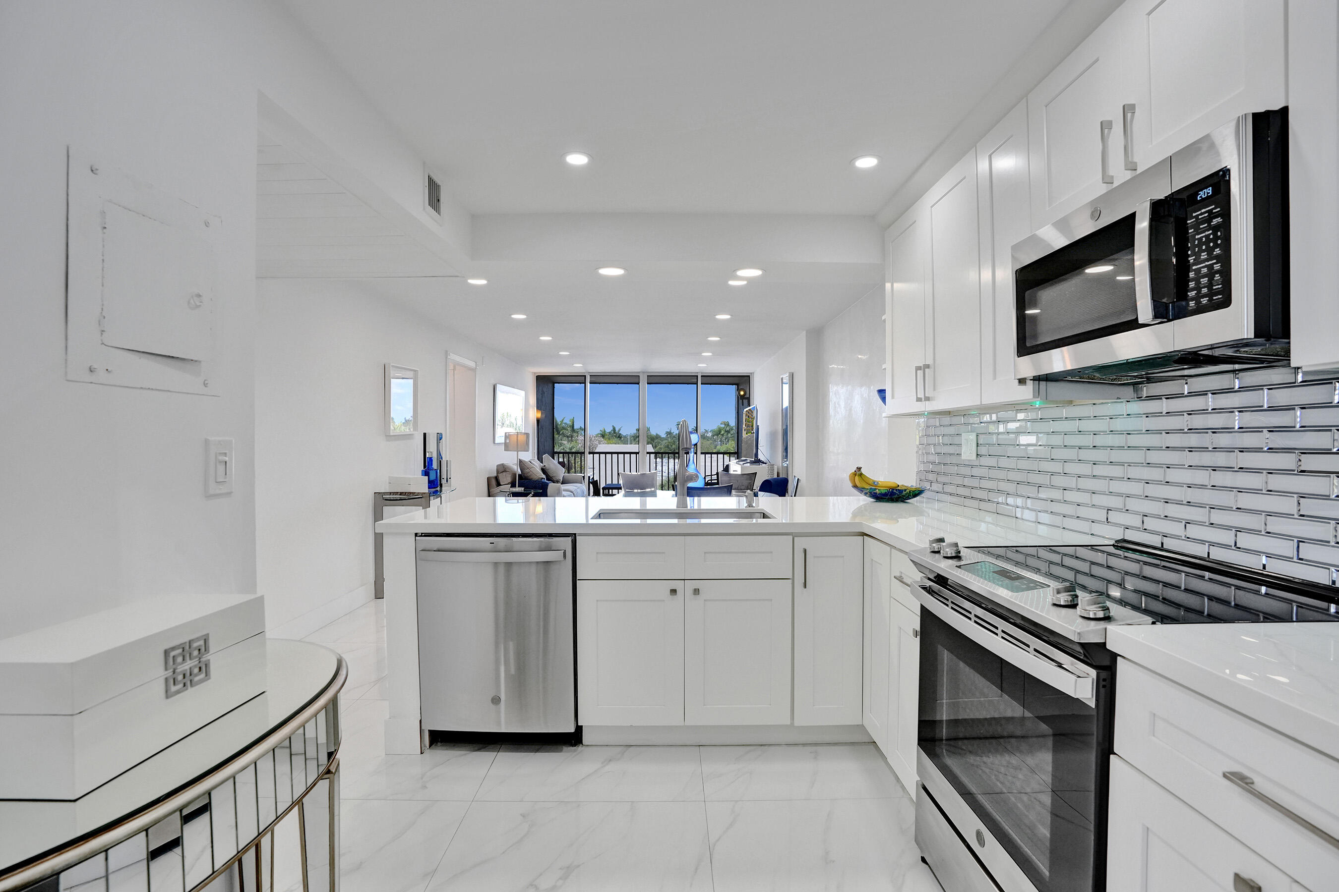 Property for Sale at 6 Royal Palm Way 506, Boca Raton, Palm Beach County, Florida - Bedrooms: 2 
Bathrooms: 2  - $425,000
