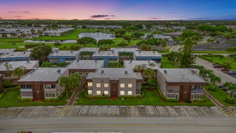 Photo of 667 Normandy N, Delray Beach, FL 33484 (MLS # RX-11126403)