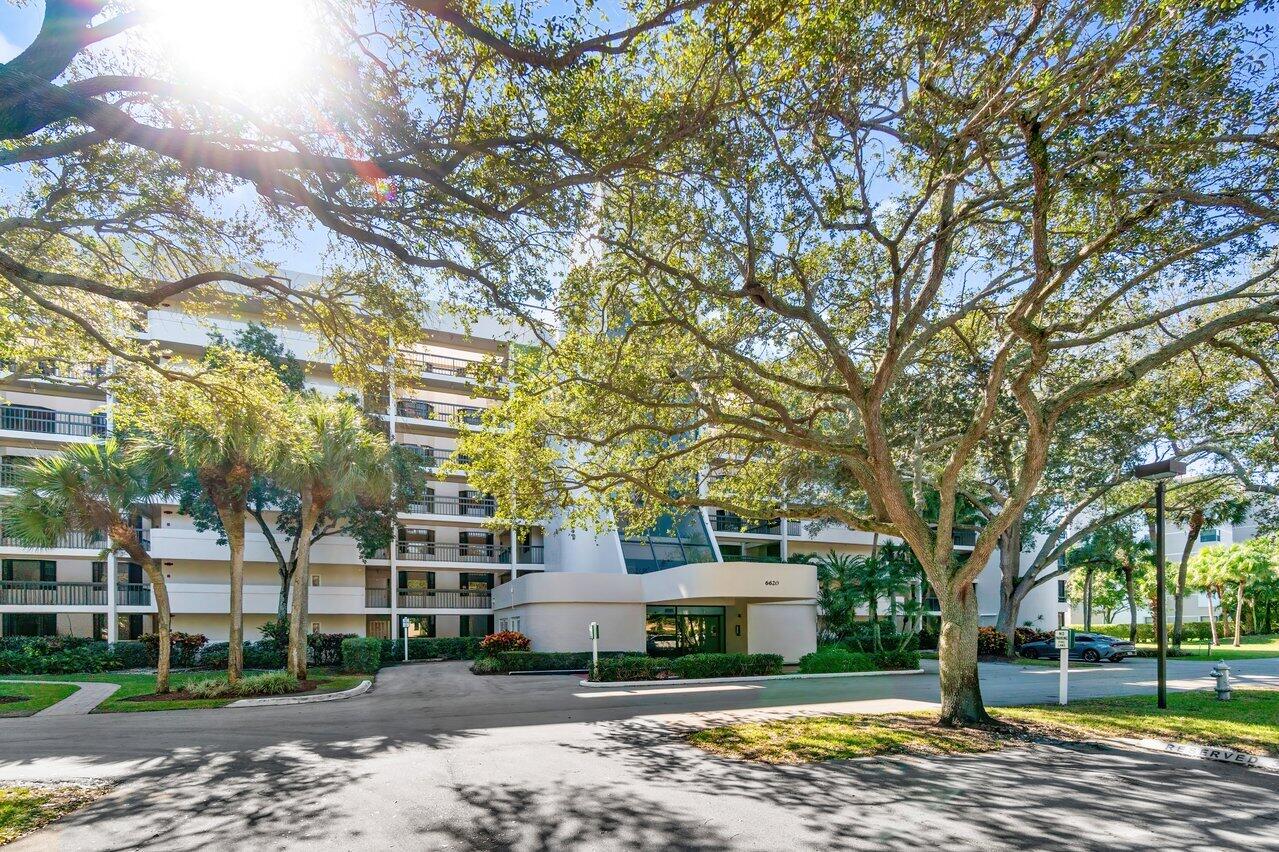 6620 Boca Del Mar Drive 204, Boca Raton, Palm Beach County, Florida - 2 Bedrooms  
2 Bathrooms - 