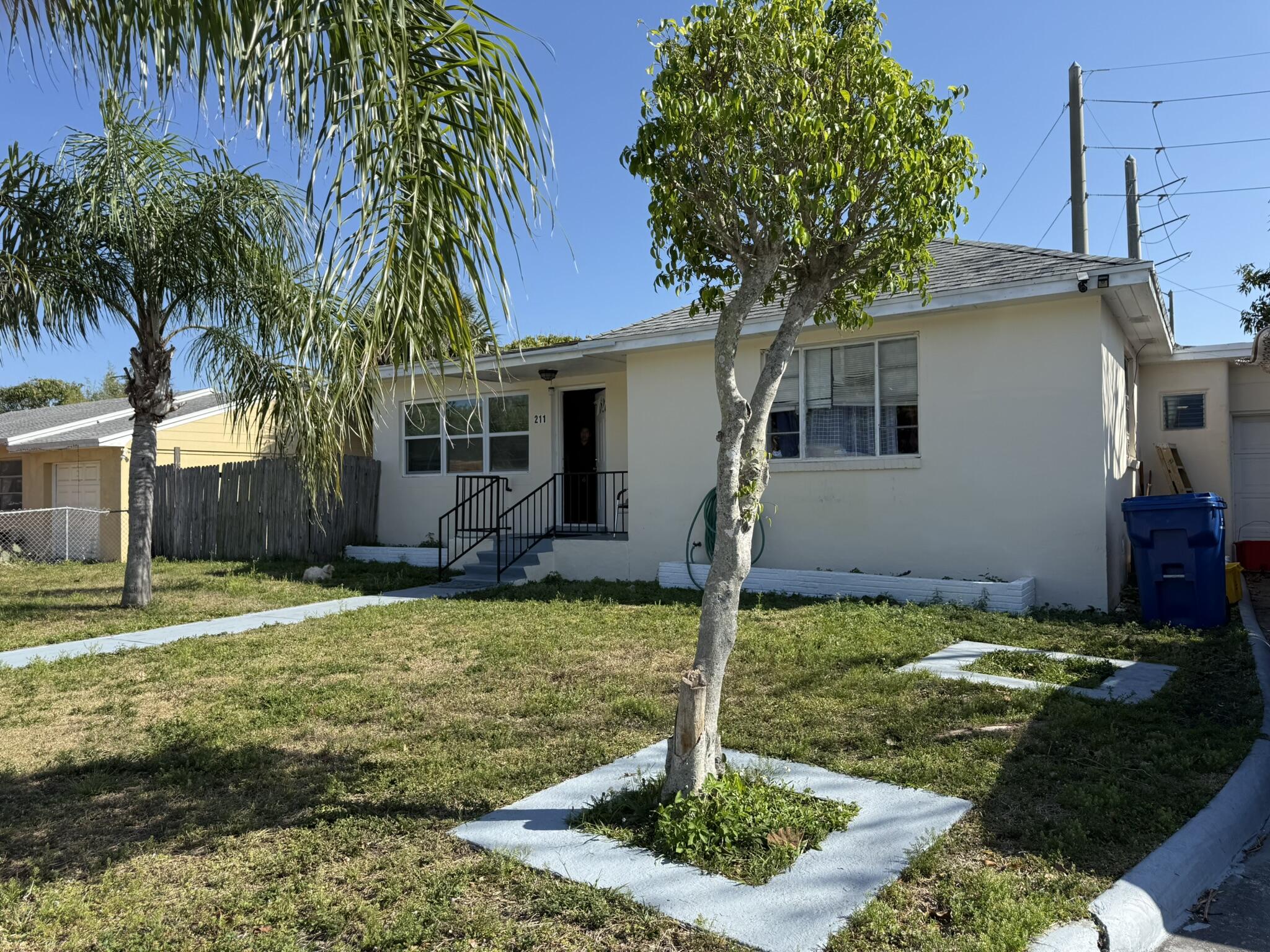 Property for Sale at 211 W 37th Street, Riviera Beach, Palm Beach County, Florida - Bedrooms: 3 
Bathrooms: 2  - $329,000
