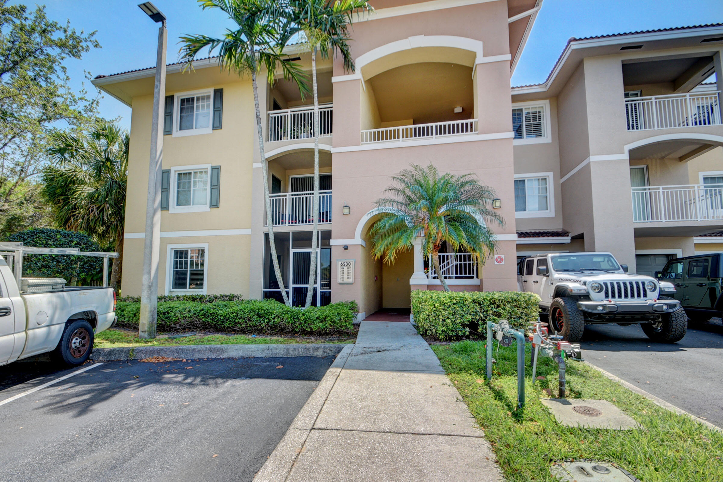 Property for Sale at 6530 Emerald Dunes Drive 201, West Palm Beach, Palm Beach County, Florida - Bedrooms: 2 
Bathrooms: 2  - $320,000