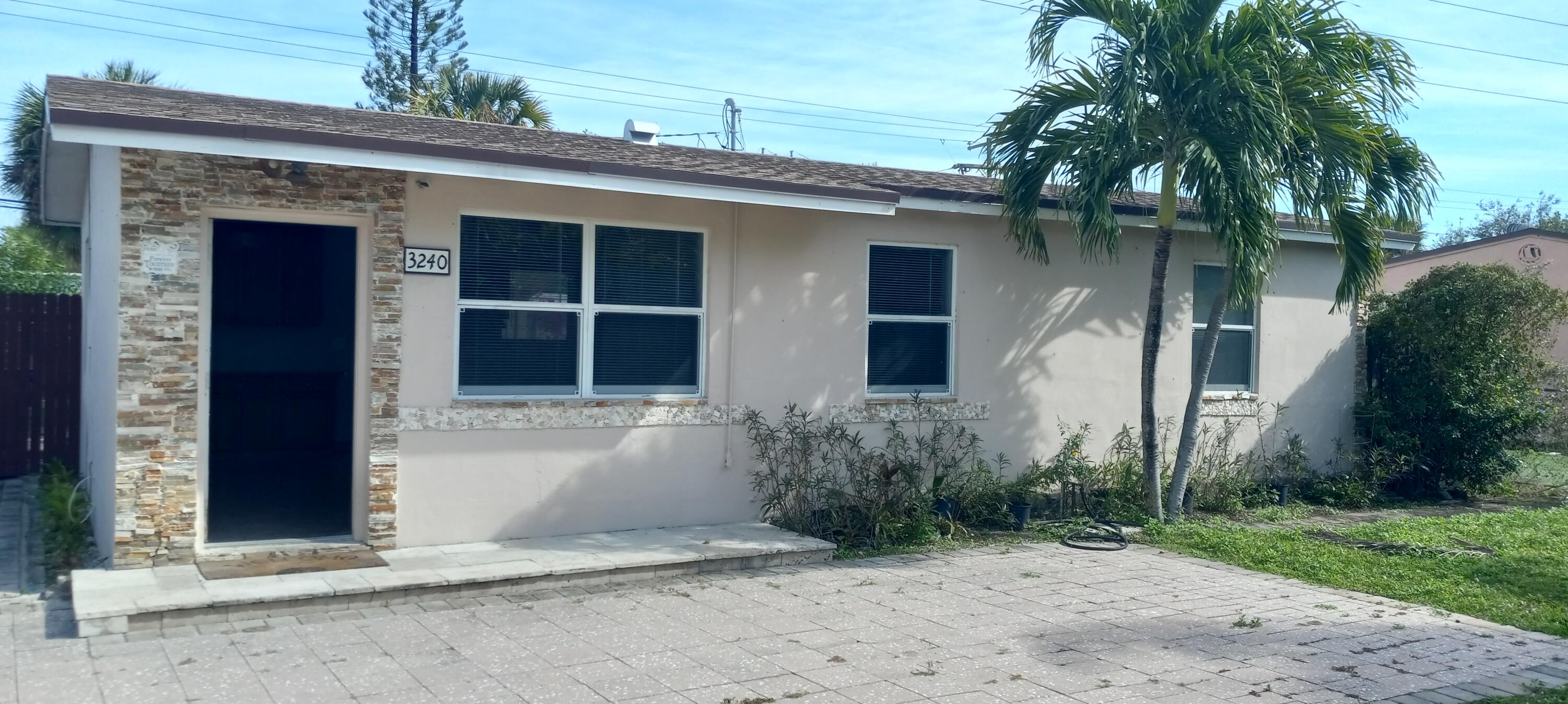 3240 Avenue F, Riviera Beach, Palm Beach County, Florida - 3 Bedrooms  
1 Bathrooms - 