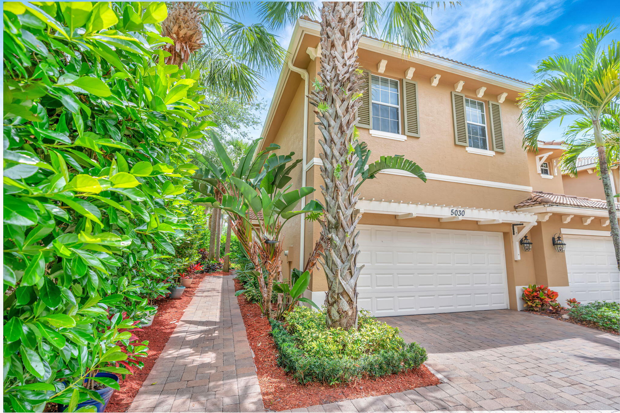 Property for Sale at 5030 Dulce Court, Palm Beach Gardens, Palm Beach County, Florida - Bedrooms: 3 
Bathrooms: 2.5  - $675,000