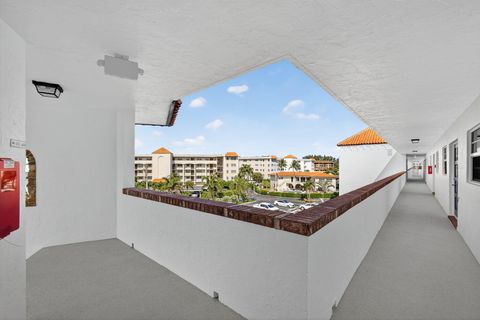 Photo of 28 Yacht Club Drive #409, North Palm Beach, FL 33408 (MLS # RX-11102973)