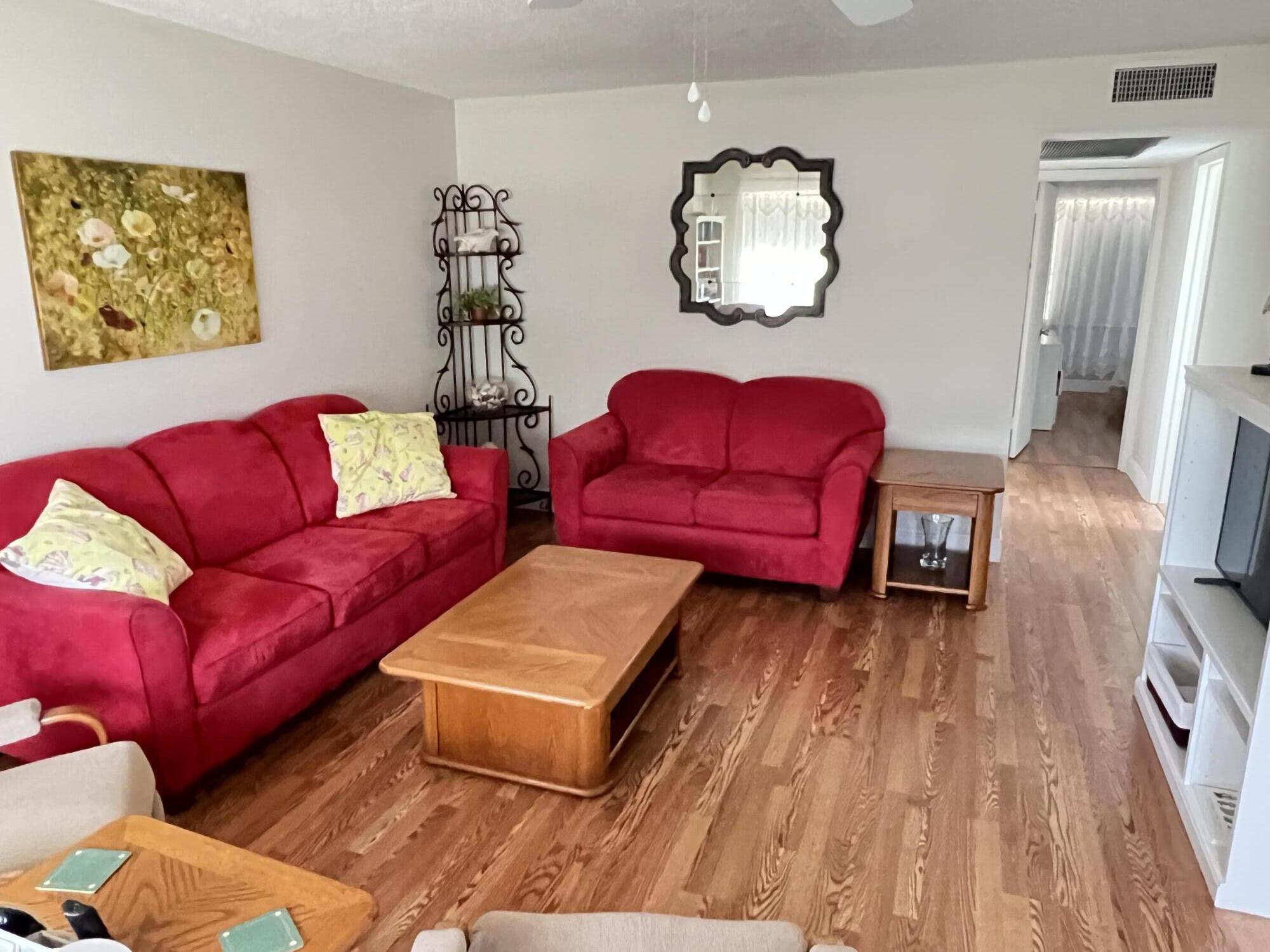 26 Canterbury A, West Palm Beach, Palm Beach County, Florida - 2 Bedrooms  
1.5 Bathrooms - 