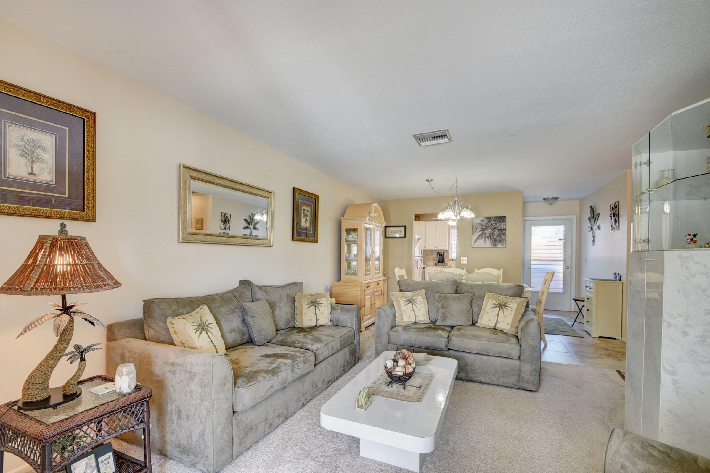 Property for Sale at 4796 Cresthaven Boulevard B, West Palm Beach, Palm Beach County, Florida - Bedrooms: 2 
Bathrooms: 2  - $185,000
