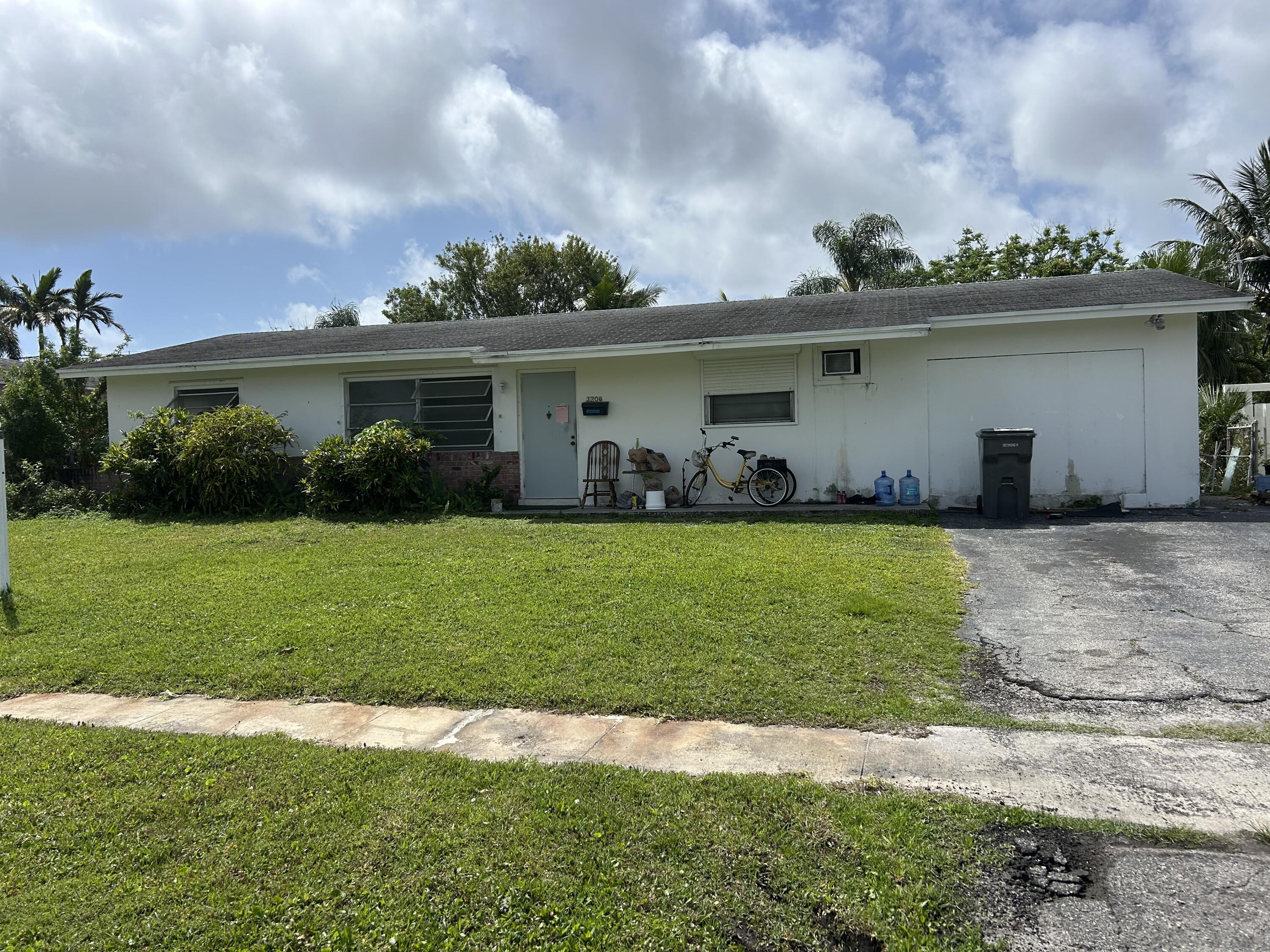 Property for Sale at 3206 Bermuda Road, Palm Beach Gardens, Palm Beach County, Florida - Bedrooms: 3 
Bathrooms: 2  - $360,000