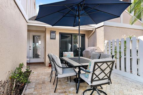 Photo of 3733 Cape Pointe Circle, Jupiter, FL 33477 (MLS # RX-11103559)