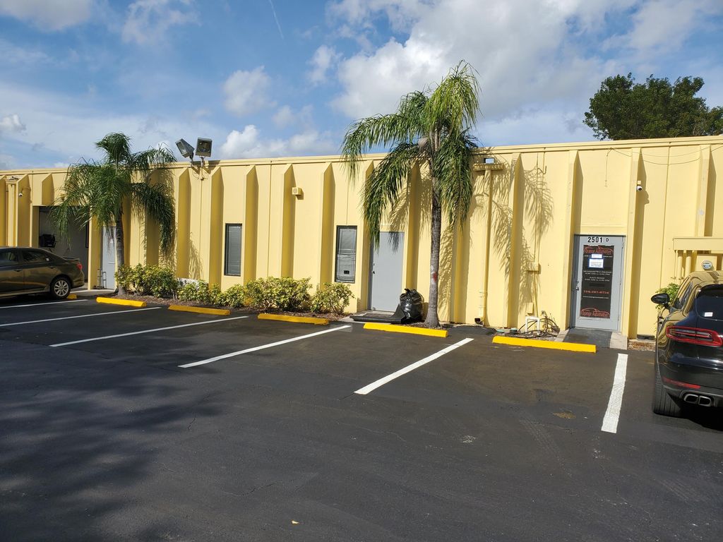 Photo of 2501 NW 17th Lane #B, Pompano Beach, FL 33064 (MLS # RX-10858294)