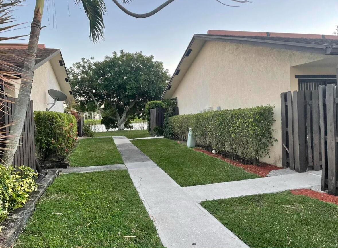 3504 Waterview Circle, Palm Springs, Miami-Dade County, Florida - 2 Bedrooms  
2 Bathrooms - 