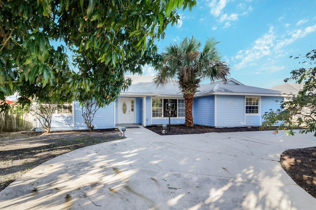 Photo of 4360 SE Kubin Avenue, Stuart, FL 34997 (MLS # RX-11055483)