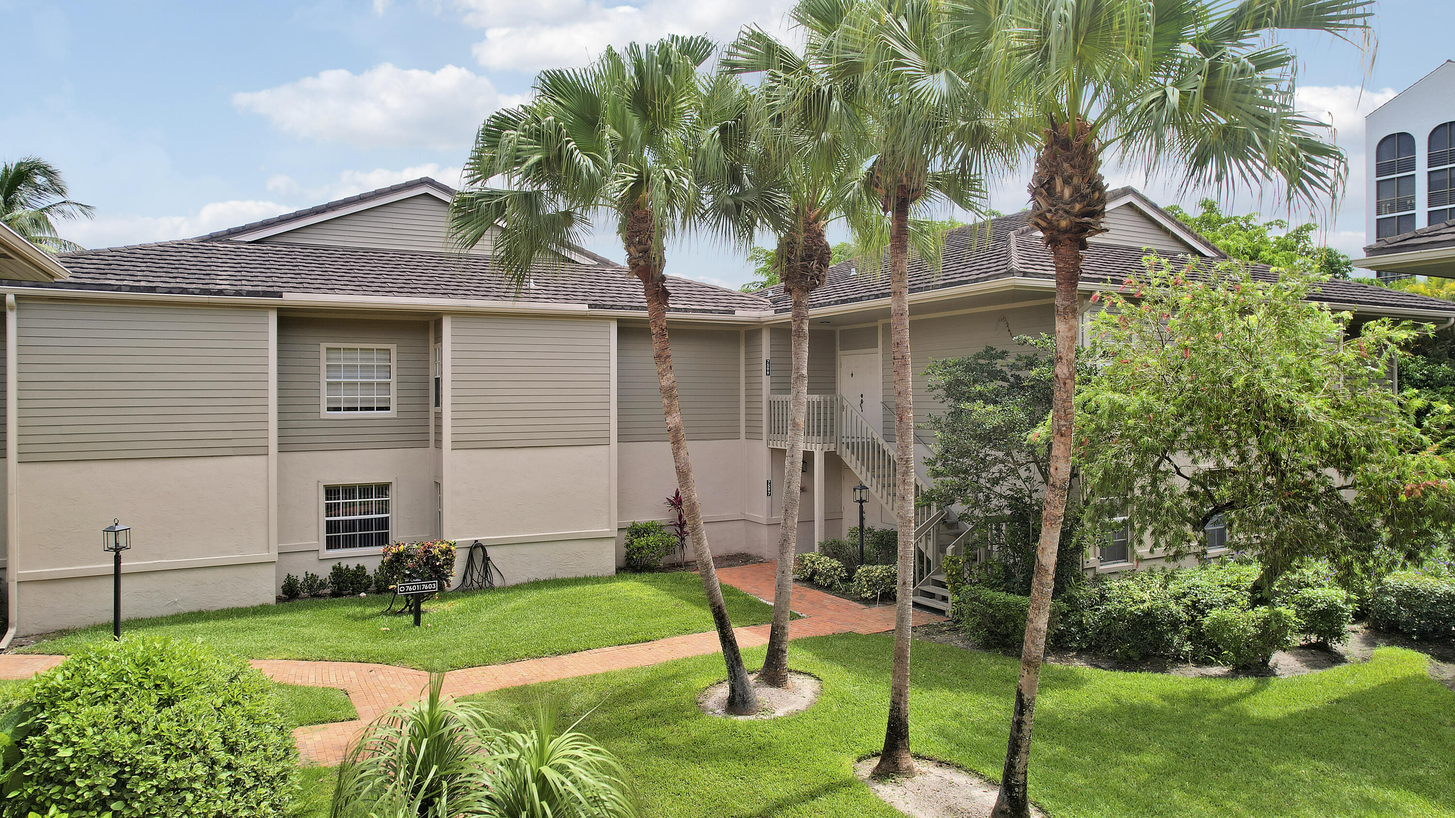 Property for Sale at 7599 Cinebar Drive 36U, Boca Raton, Palm Beach County, Florida - Bedrooms: 2 
Bathrooms: 2  - $445,000