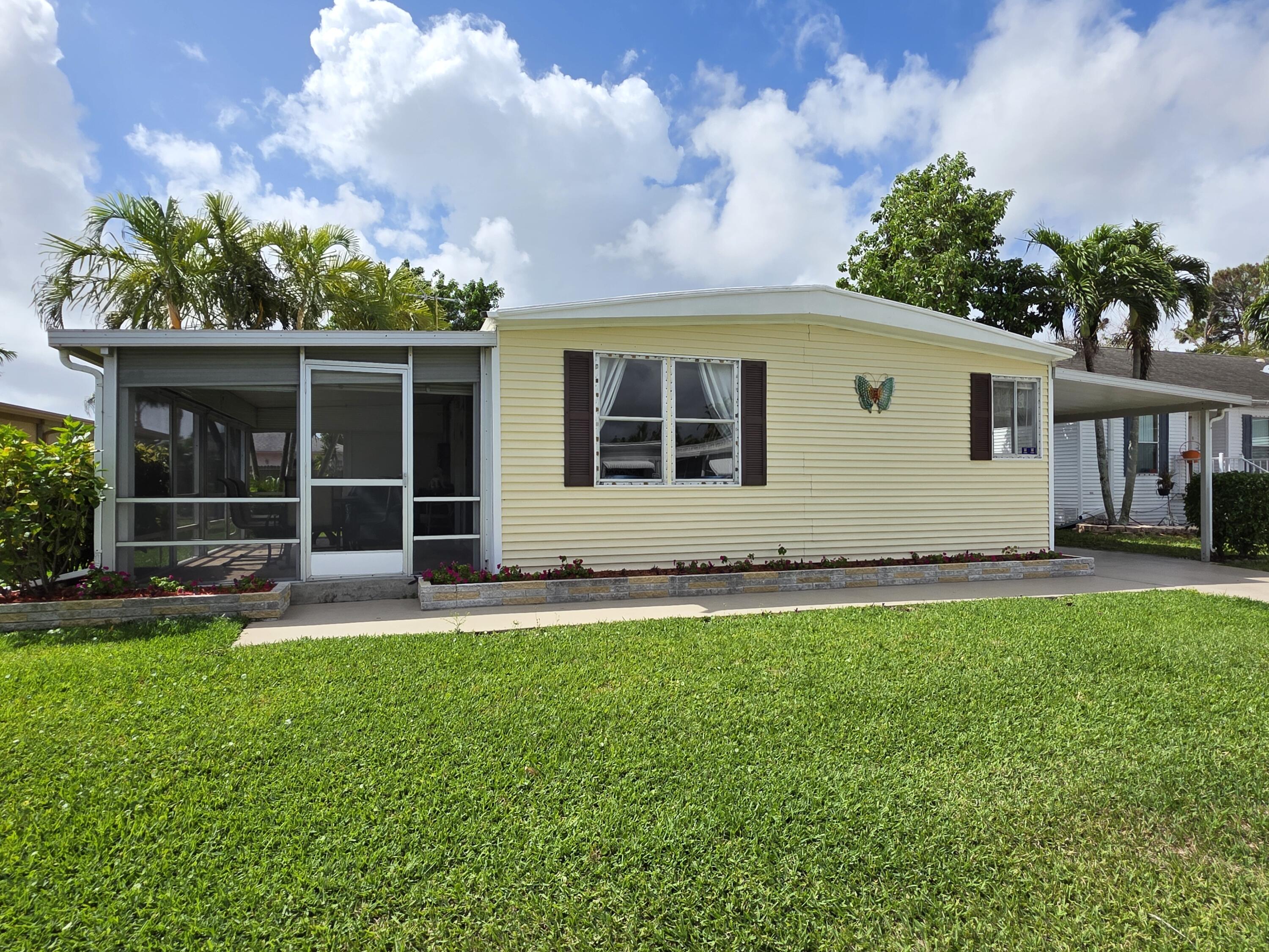 4092 8th Court, Lantana, Palm Beach County, Florida - 2 Bedrooms  
2 Bathrooms - 