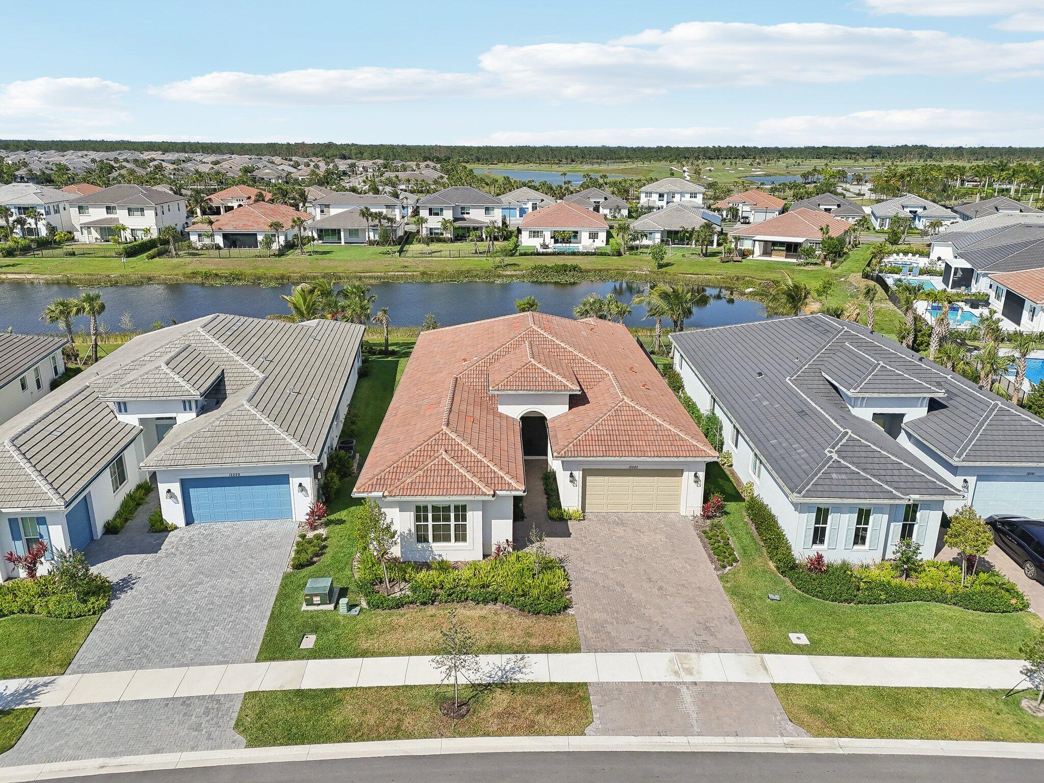 12225 Waterstone Circle, Palm Beach Gardens, Palm Beach County, Florida - 4 Bedrooms  
3.5 Bathrooms - 