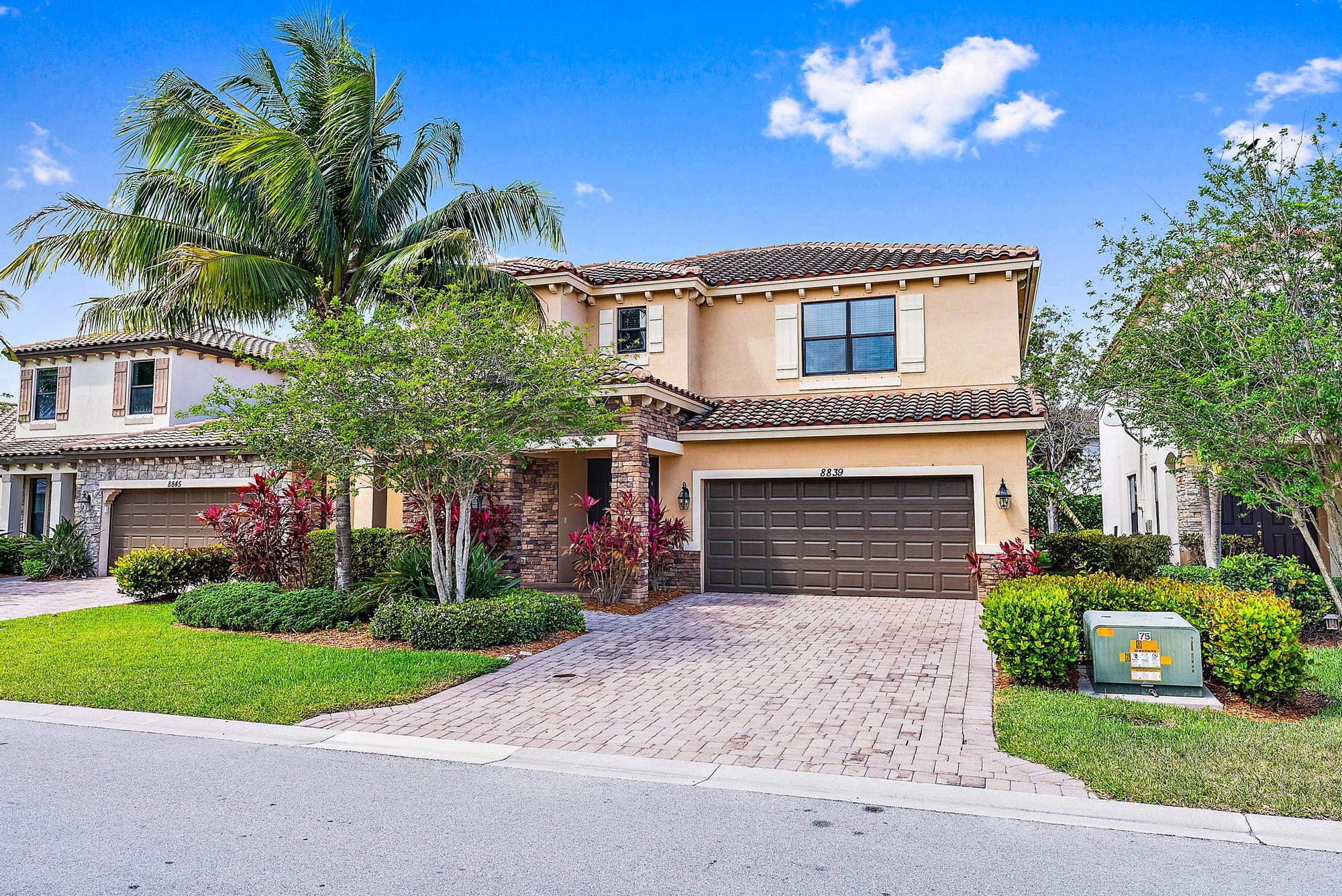 8839 Willow Cove Lane, Lake Worth, Palm Beach County, Florida - 4 Bedrooms  
3.5 Bathrooms - 