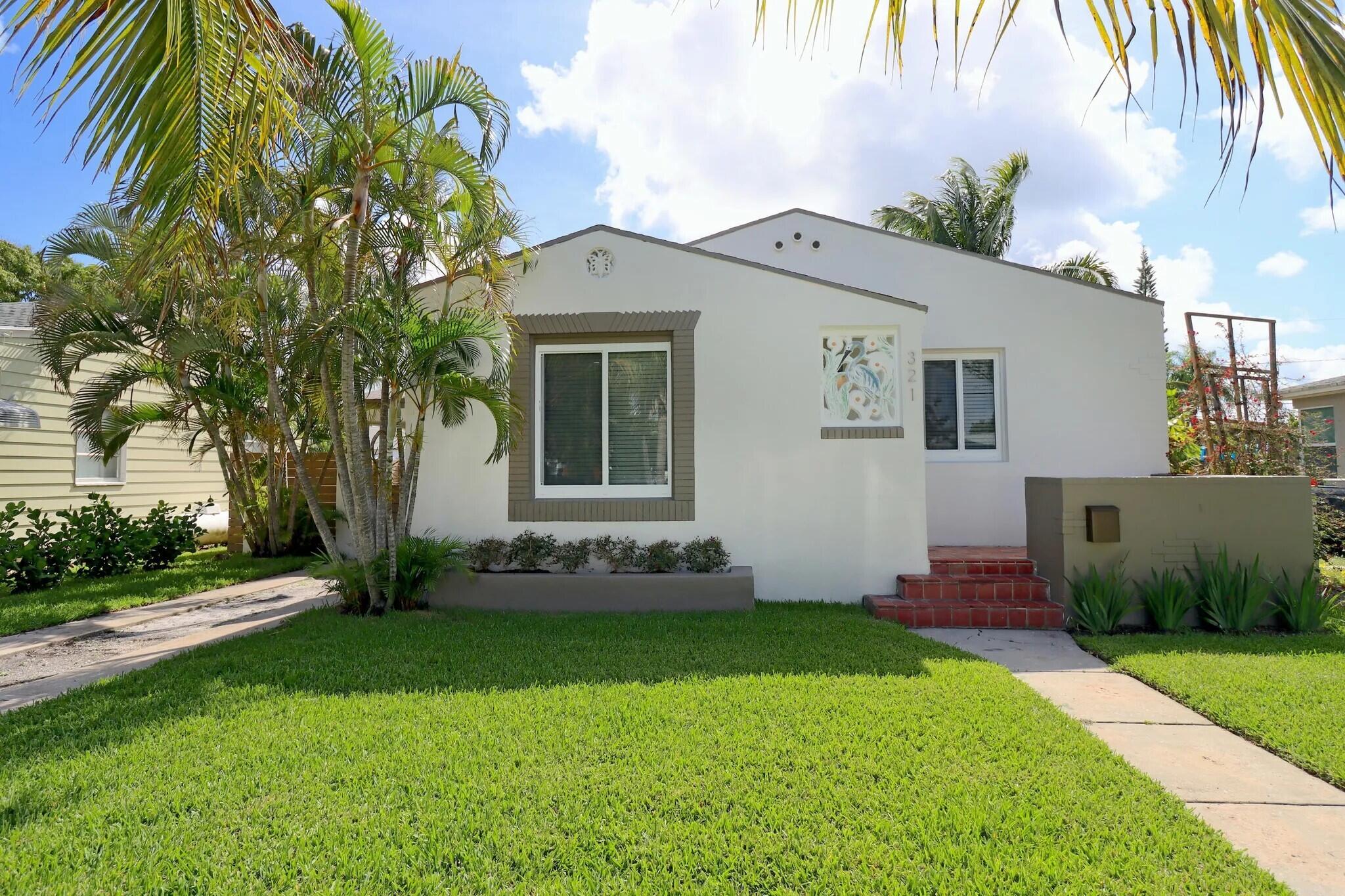 Property for Sale at 321 S Swinton Avenue, Delray Beach, Palm Beach County, Florida - Bedrooms: 3 
Bathrooms: 2  - $1,275,000