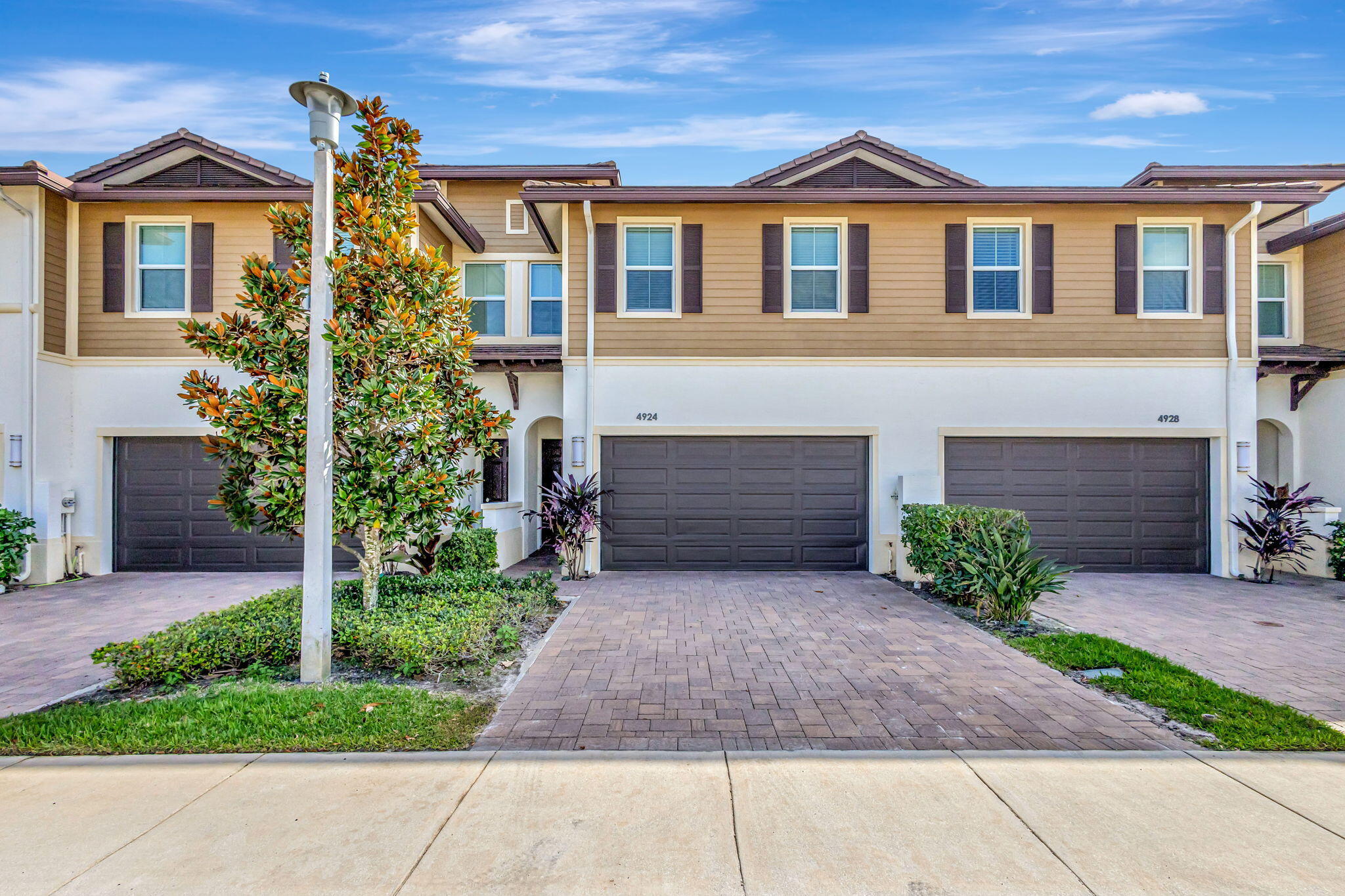 Property for Sale at 4924 Pointe Midtown Way, Palm Beach Gardens, Palm Beach County, Florida - Bedrooms: 3 
Bathrooms: 2.5  - $710,000