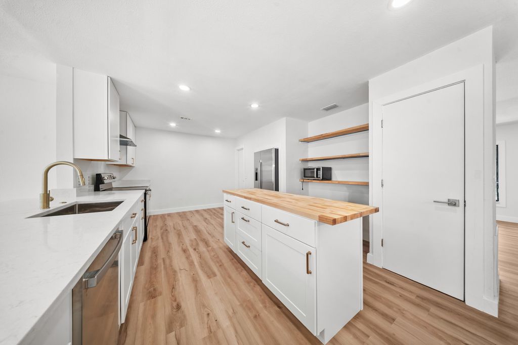 Photo of 948 Canal Circle, Sebastian, FL 32958 (MLS # RX-11096383)