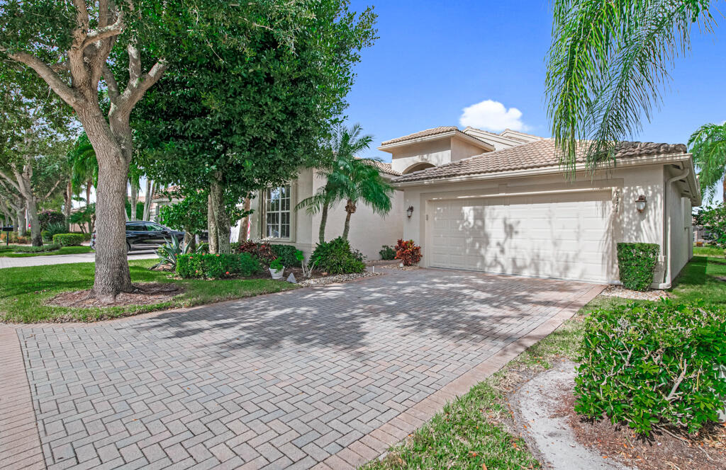 8171 Seahorse Cove Boulevard, Lake Worth, Palm Beach County, Florida - 3 Bedrooms  
2 Bathrooms - 