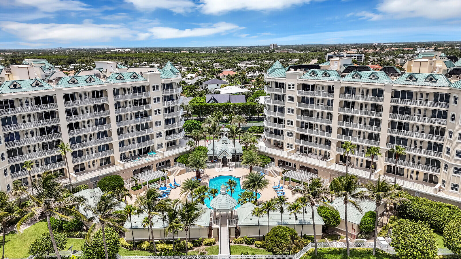 120 Ocean Grande Boulevard 302, Jupiter, Palm Beach County, Florida - 2 Bedrooms  
2.5 Bathrooms - 