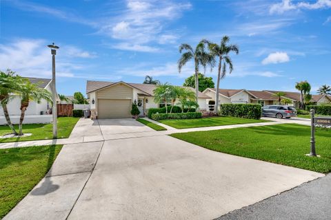 Photo of 23084 SW 54th Avenue, Boca Raton, FL 33433 (MLS # RX-11097838)