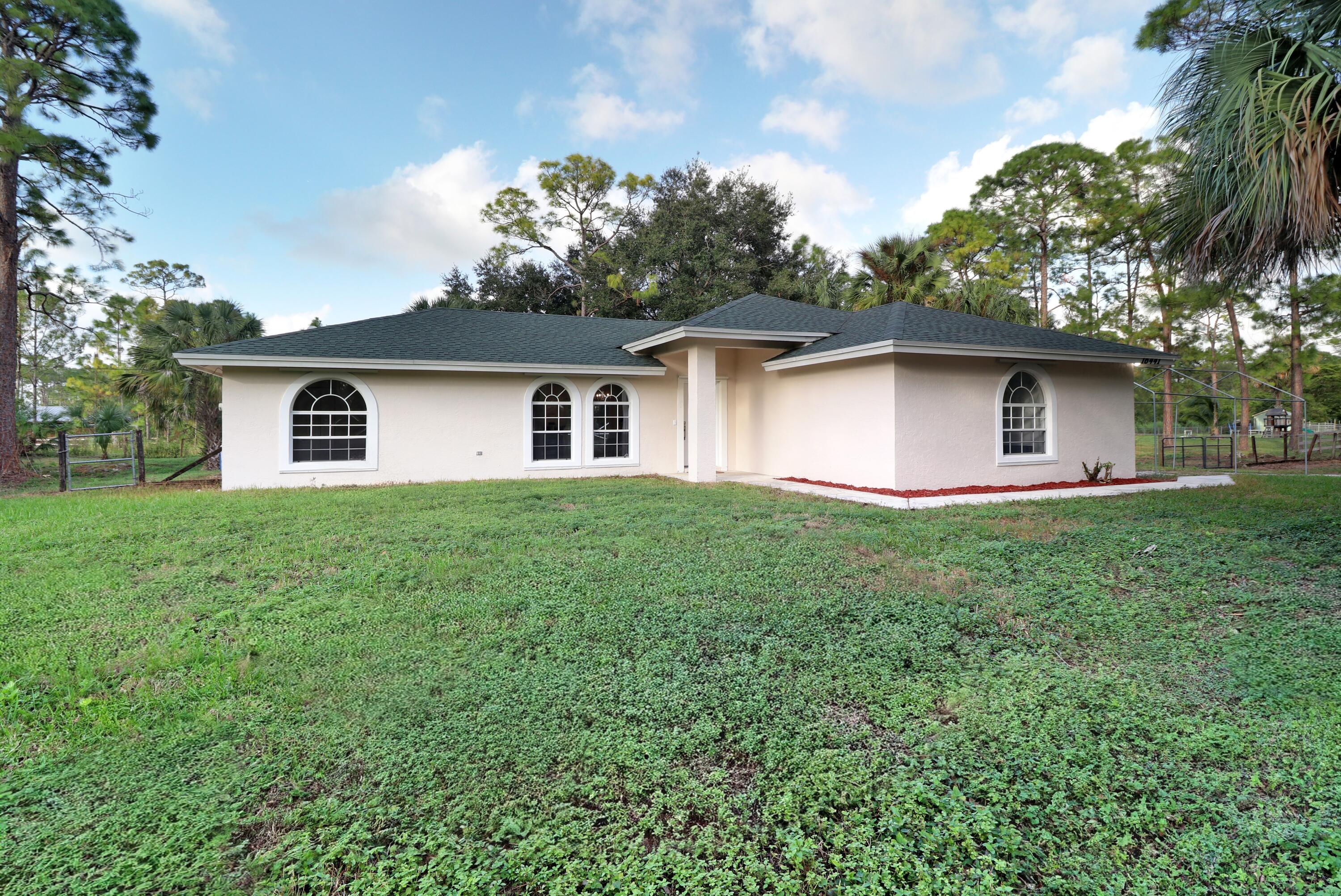 16441 87th Lane, The Acreage, Palm Beach County, Florida - 3 Bedrooms  
2 Bathrooms - 