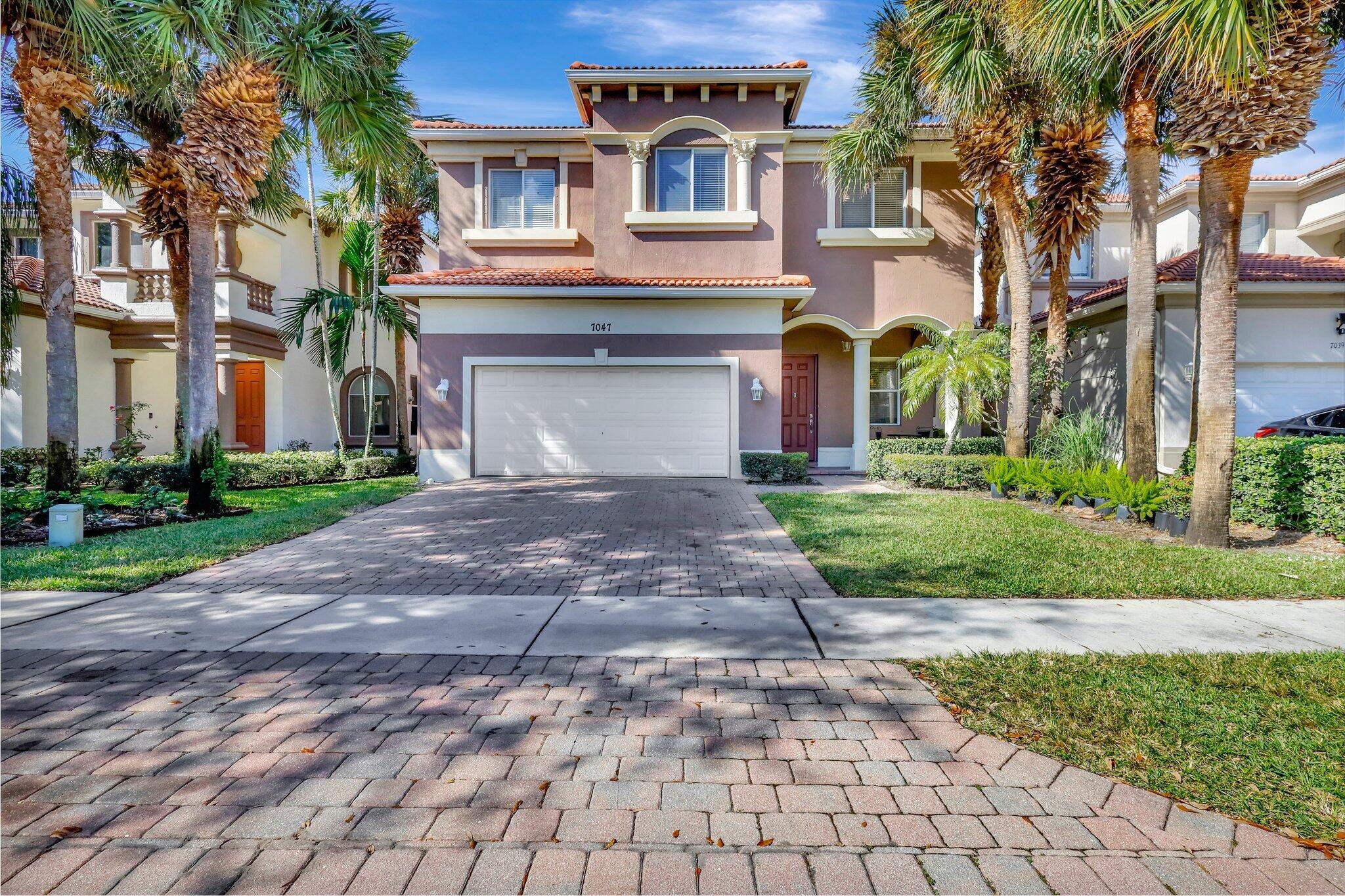 7047 Ivy Crossing Lane, Boynton Beach, Palm Beach County, Florida - 5 Bedrooms  
3.5 Bathrooms - 