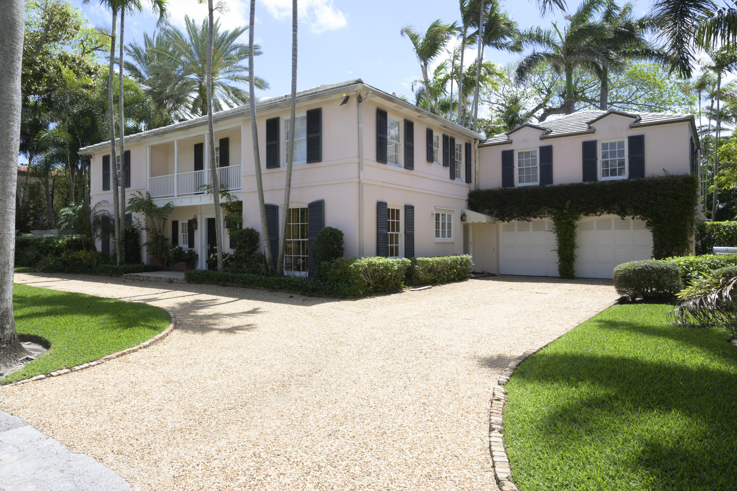 218 El Brillo Way, Palm Beach, Palm Beach County, Florida - 4 Bedrooms  
5.5 Bathrooms - 