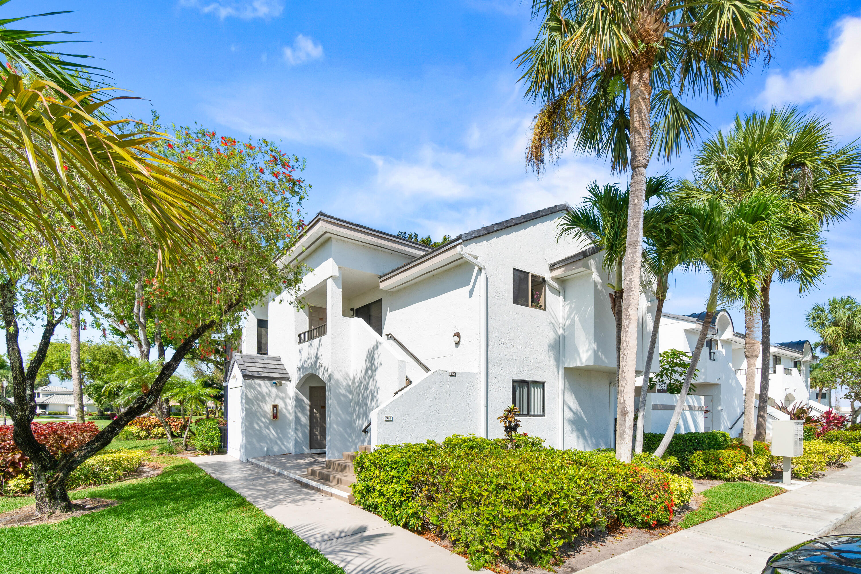 7533 Glendevon Lane 905, Delray Beach, Palm Beach County, Florida - 2 Bedrooms  
2 Bathrooms - 