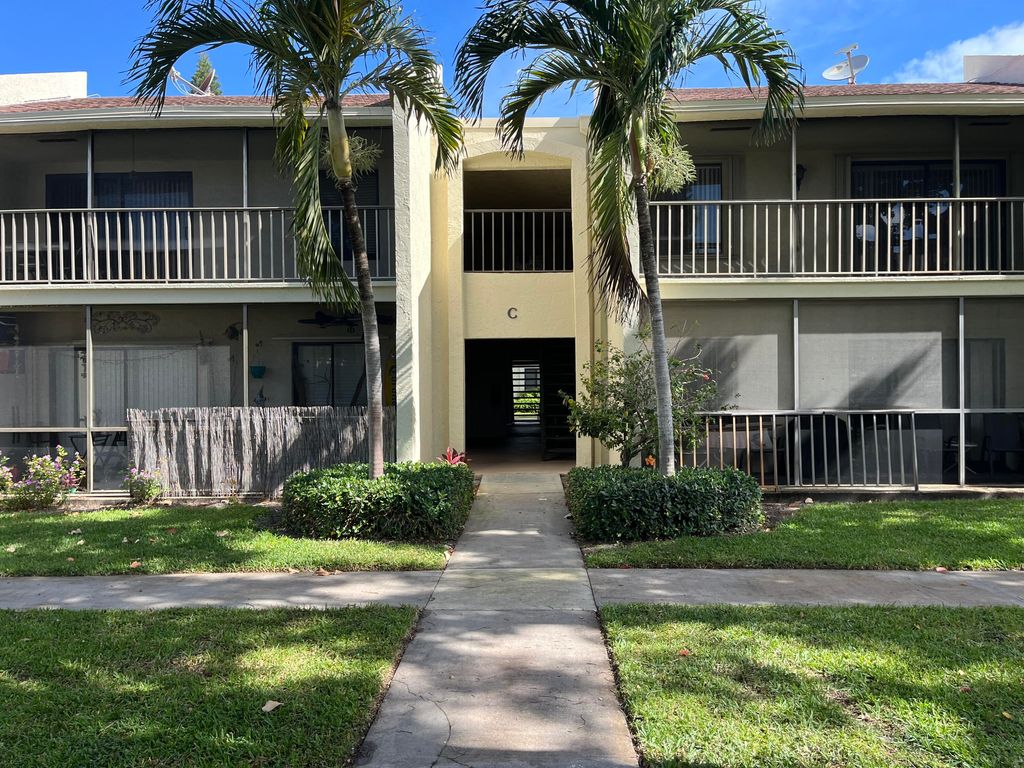 Photo of 150 Pineview Road #C6, Jupiter, FL 33469 (MLS # RX-10976891)