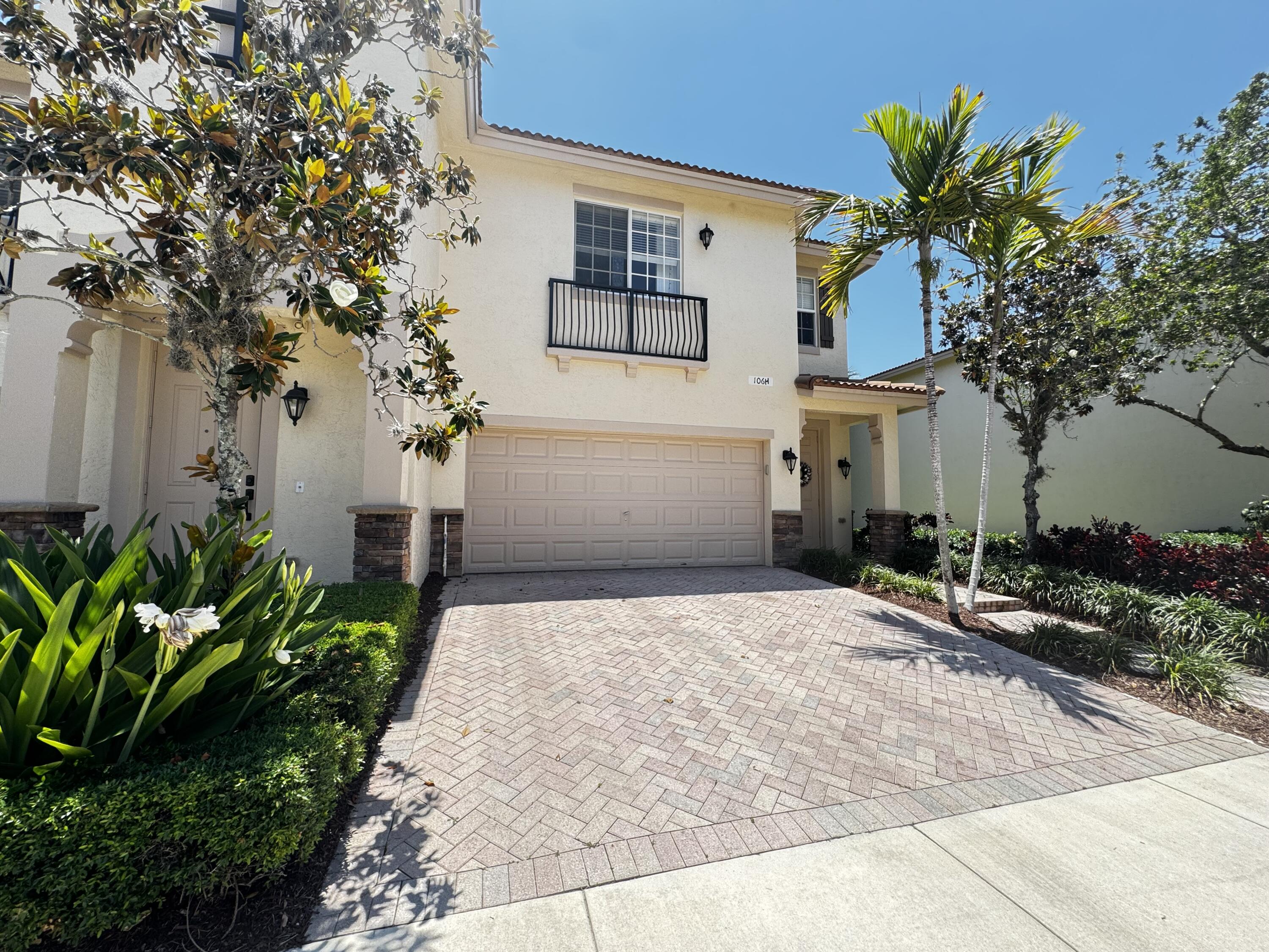 Property for Sale at 106 S Longport Circle H, Delray Beach, Palm Beach County, Florida - Bedrooms: 3 
Bathrooms: 2.5  - $535,000