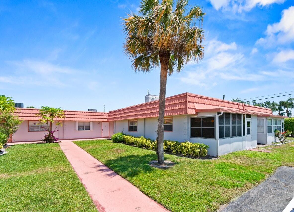 Property for Sale at 266 Seville L, Delray Beach, Palm Beach County, Florida - Bedrooms: 1 
Bathrooms: 1.5  - $95,000