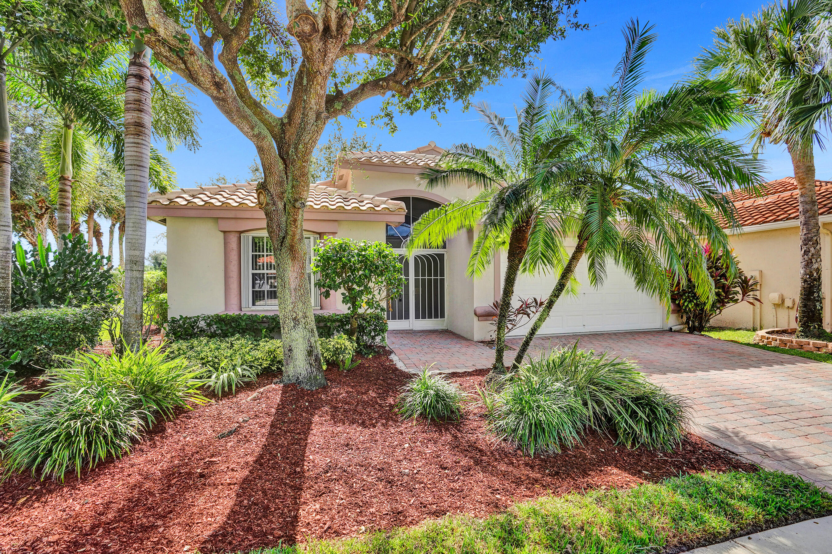 Property for Sale at 7536 Caprio Drive, Boynton Beach, Palm Beach County, Florida - Bedrooms: 3 
Bathrooms: 2  - $375,000