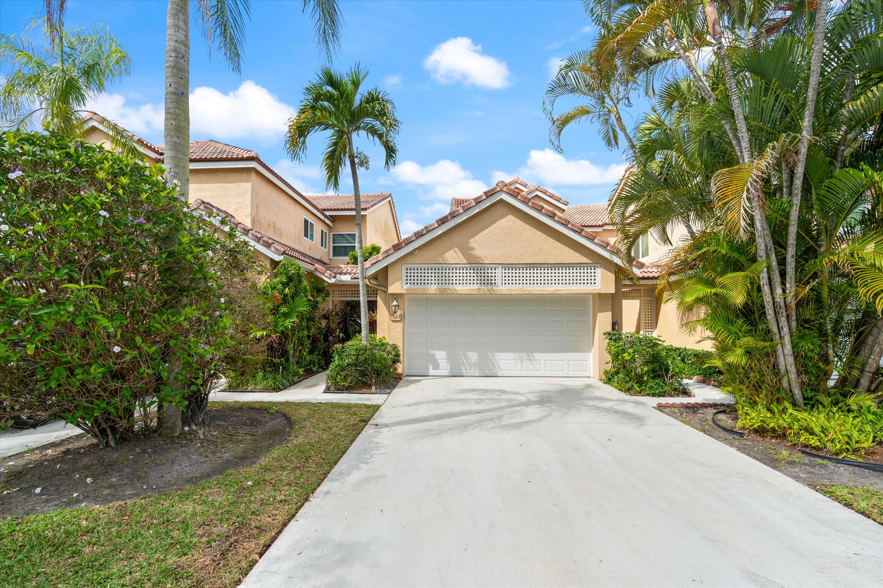 Property for Sale at 23205 Fountain View C, Boca Raton, Palm Beach County, Florida - Bedrooms: 3 
Bathrooms: 2.5  - $425,000