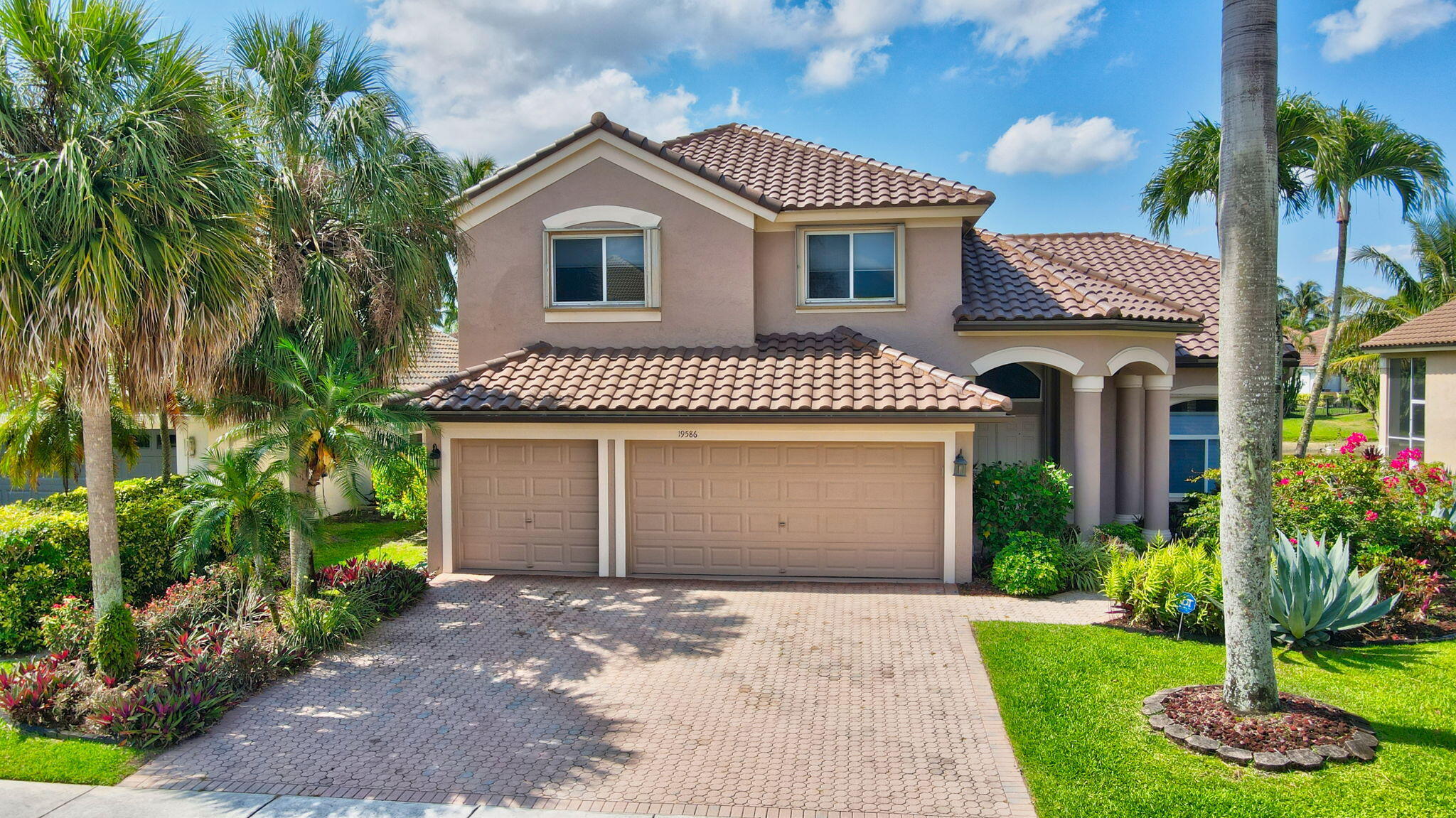 Property for Sale at 19586 Dinner Key Drive, Boca Raton, Palm Beach County, Florida - Bedrooms: 4 
Bathrooms: 3  - $959,000