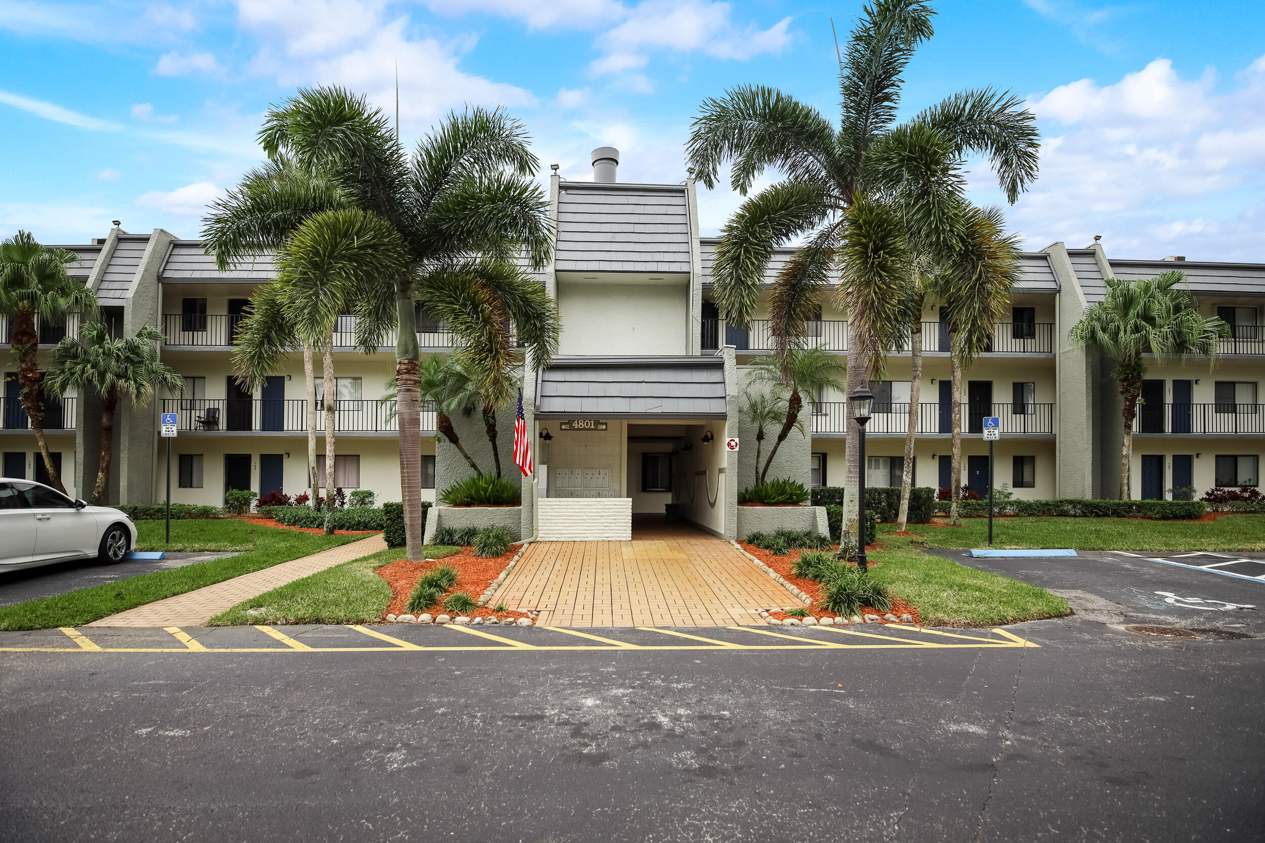 Property for Sale at 4801 Esedra Court 104, Lake Worth, Palm Beach County, Florida - Bedrooms: 2 
Bathrooms: 2  - $245,000
